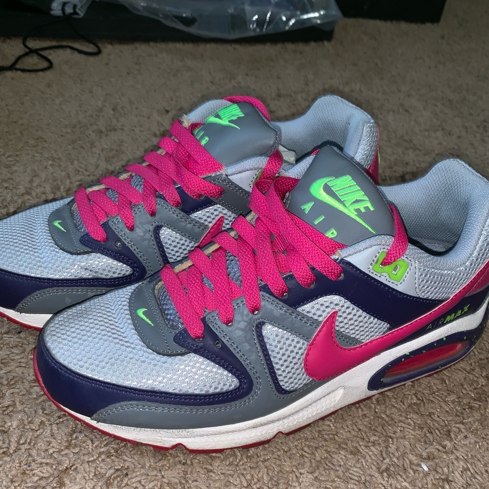 Nike air max command
